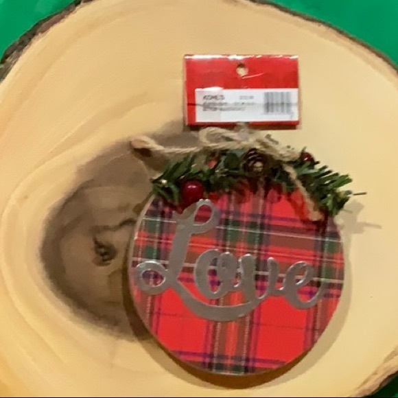 Two wooden Christmas tree ornaments - Picture 3 of 3